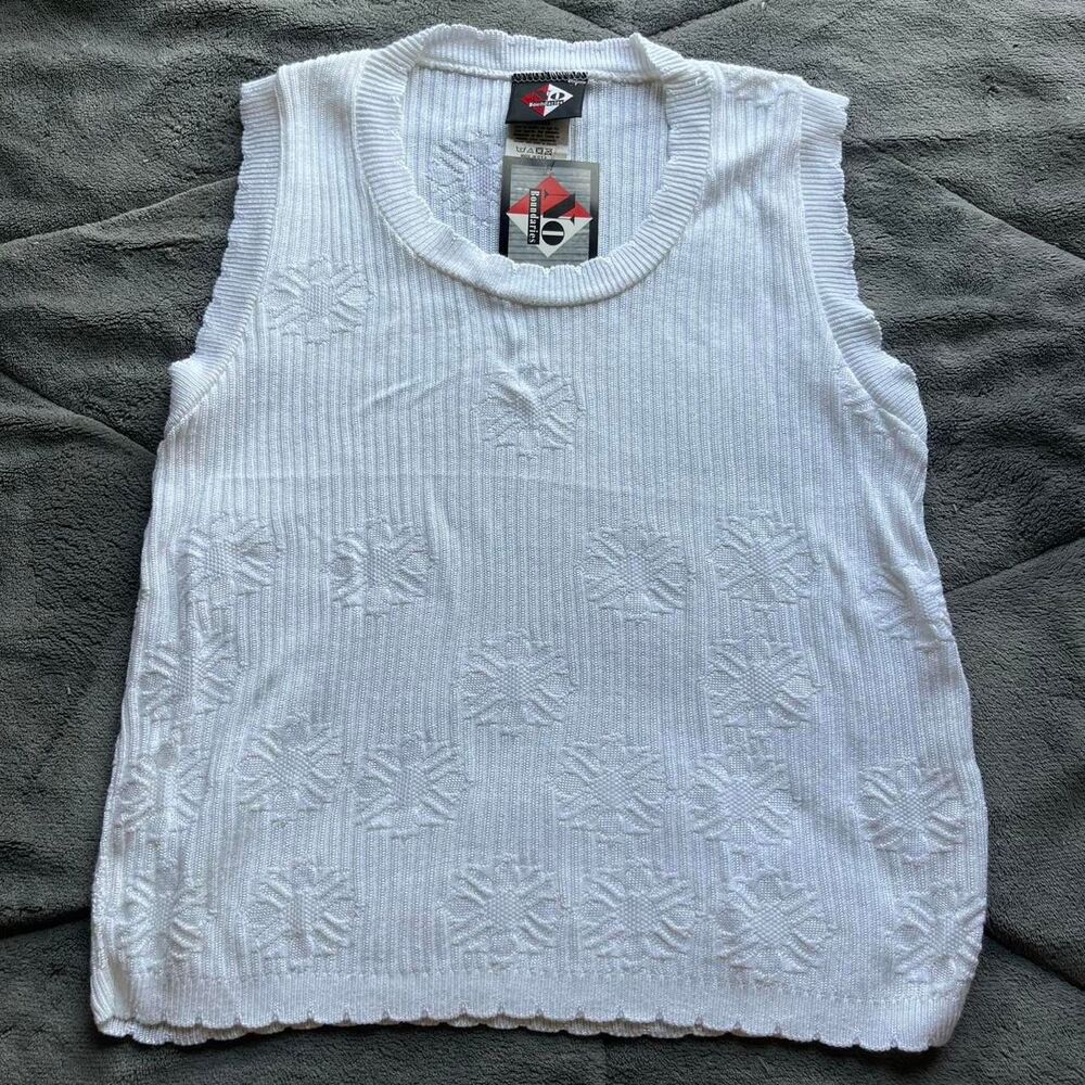 Vintage 90s No Boundaries white ribbed sweater tank top with floral embroidery